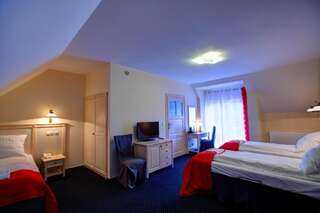 Курортные отели Osada Danków Миломлын Улучшенный двухместный номер с 1 кроватью или 2 отдельными кроватями-14